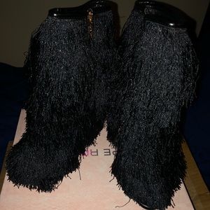 Hard to find Cape Robbin Alza-91 Fringe Booties